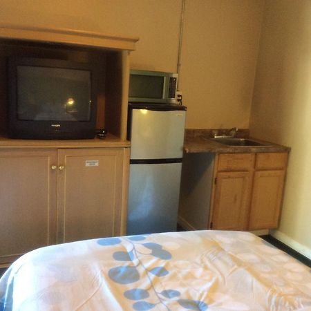 Palace Inn Motel Sarnia Bagian luar foto