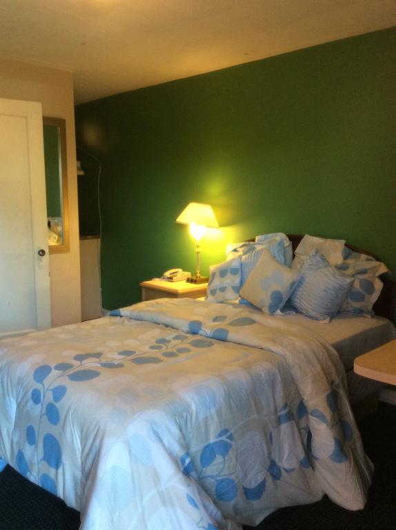 Palace Inn Motel Sarnia Ruang foto